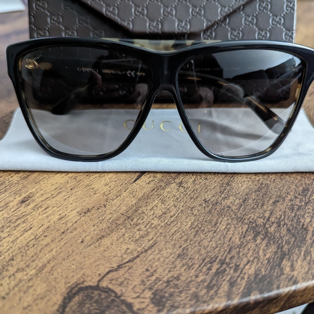 Gucci Sunglasses - Picture 1 of 6